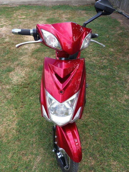 Vand scuter electric