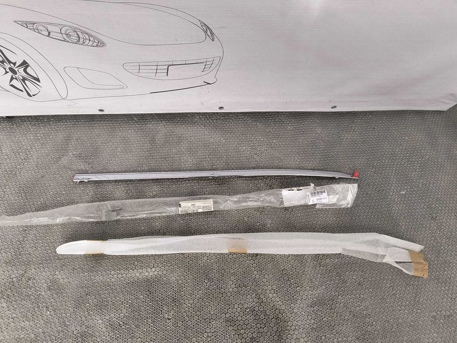 Ornament Cromat Geam Ușă Față Dreapta VW Tiguan II 2016-2024 Cod OEM 5NA853332A (1C4)