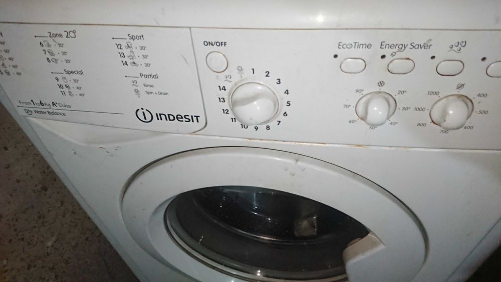 Пералня Indesit IWC61251