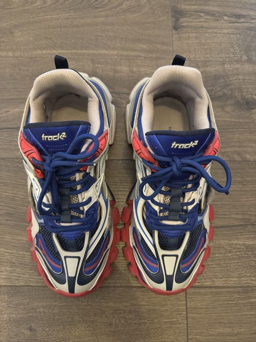 Продавам обувки мъжки размер42 Balenciaga track2 в отлично състояние