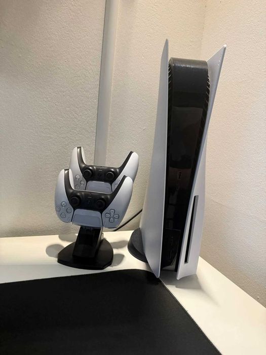 SONY PLAYSTATION 5 с дисководом / 2 джойстика