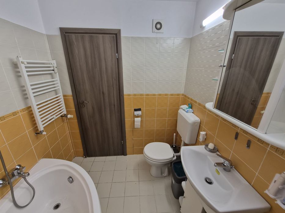 Proprietar, vand ap. 2Camere Stradal cu vedere pe spate, Orientare SudEst