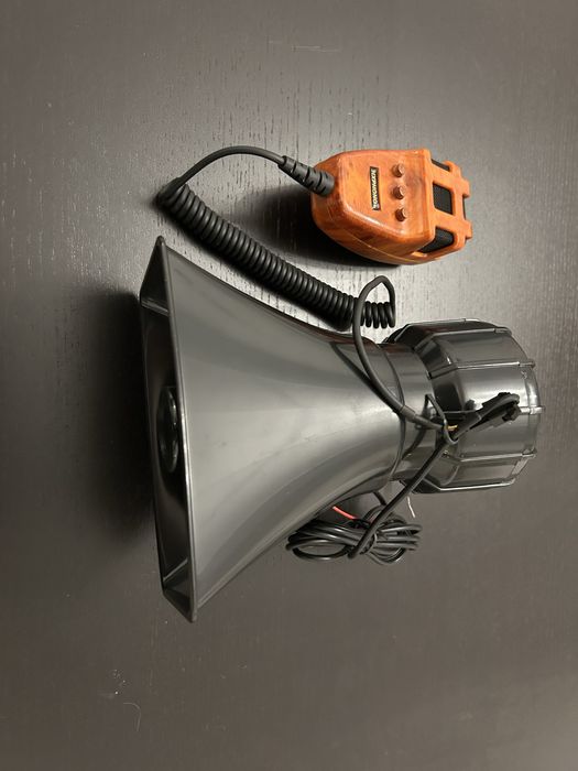 Сирена/мегафон с микрофон за говорене