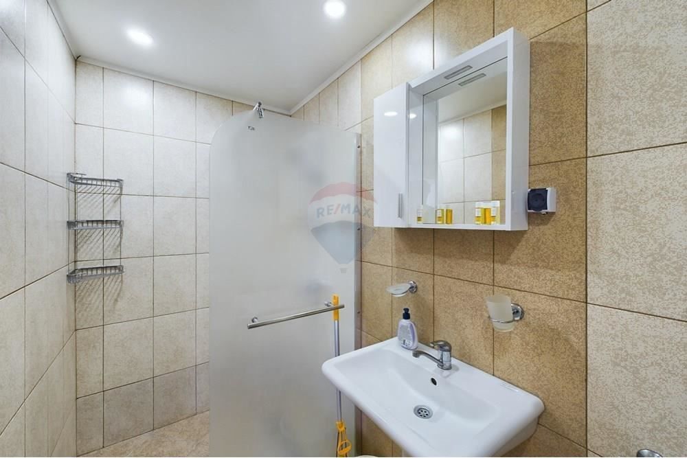 Продава се Четиристаен апартамент в Варна, Гръцка махала - 135 кв.м за 2438 €/кв.м - Снимка #8