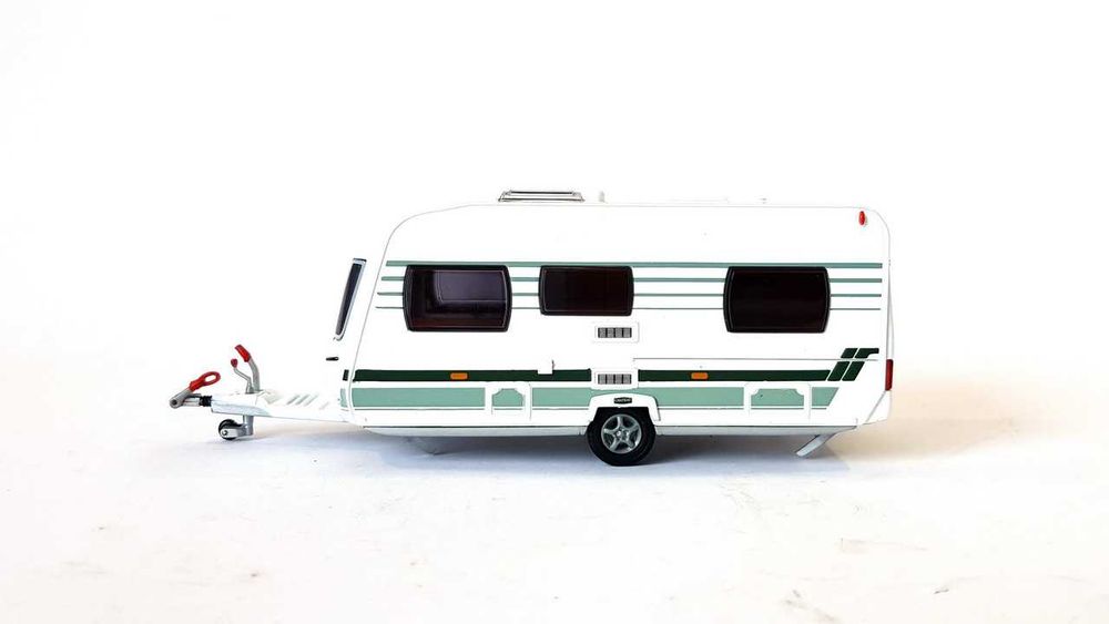 Rulota  - Caravan   CHATEAU  450    -   LION-TOYS