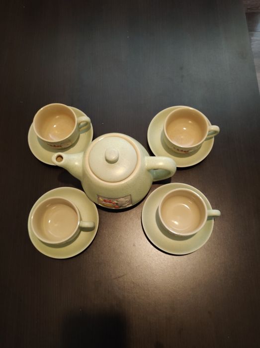 Чаен   сервиз. .