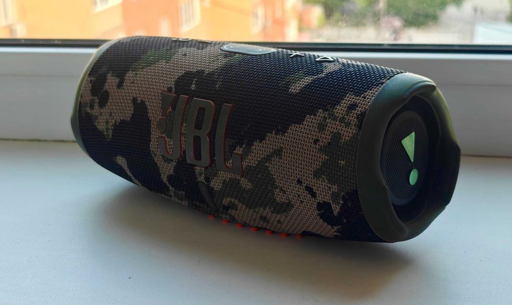 Портативная колонка JBL Charge 5 хаки