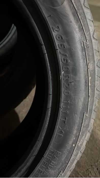 Продам летние шины на внедорожник р20