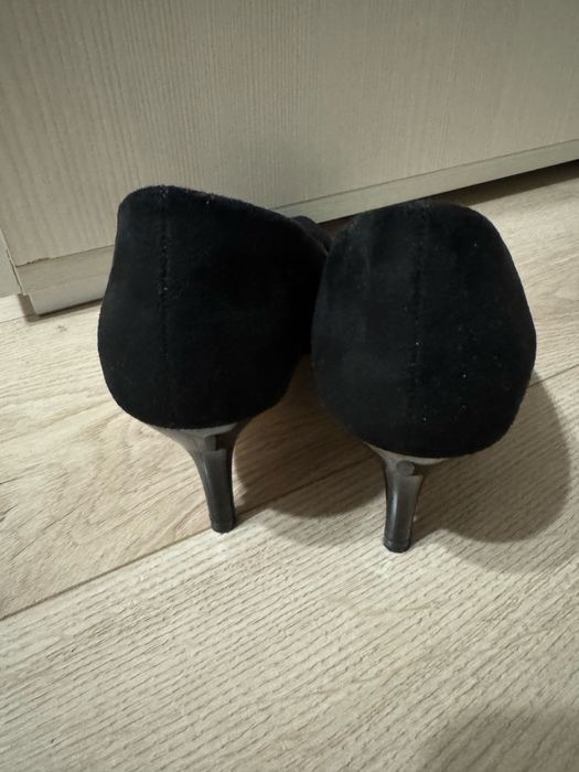 Туфли замшевые 37 размера