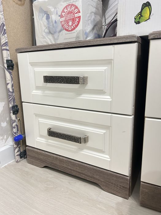 Продам 2-х кровать, комод, тумбы