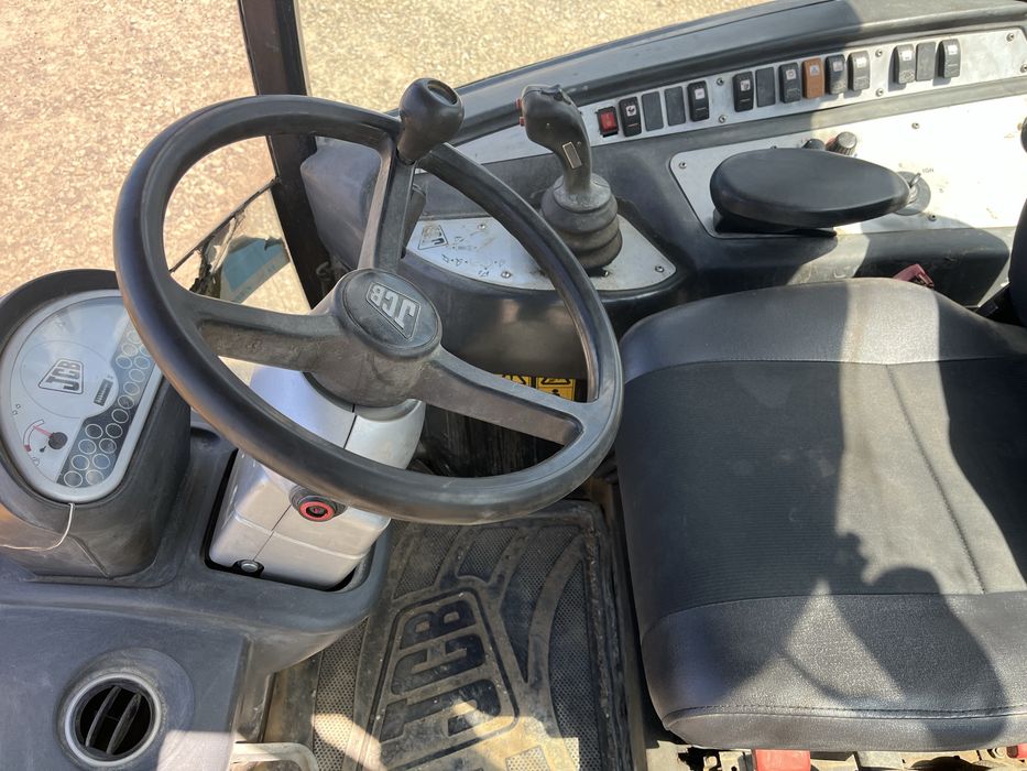 Incarcator frontal JCB 409