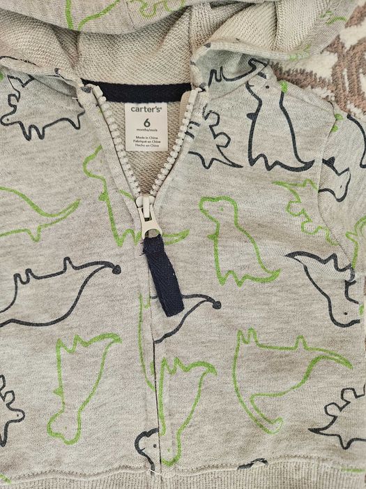 Костюм Carters 6 месяцев.