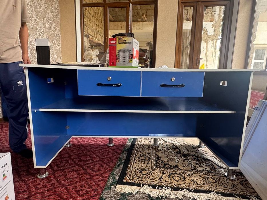Stol sotiladi  yaxshi xolatda Razmer 1.5,70