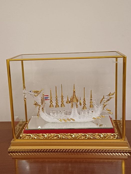 Продам статуэтки