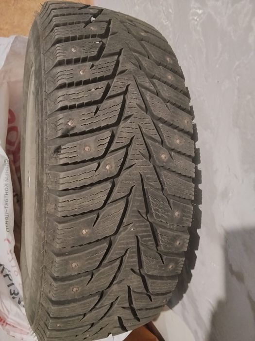 Продам шины  R15