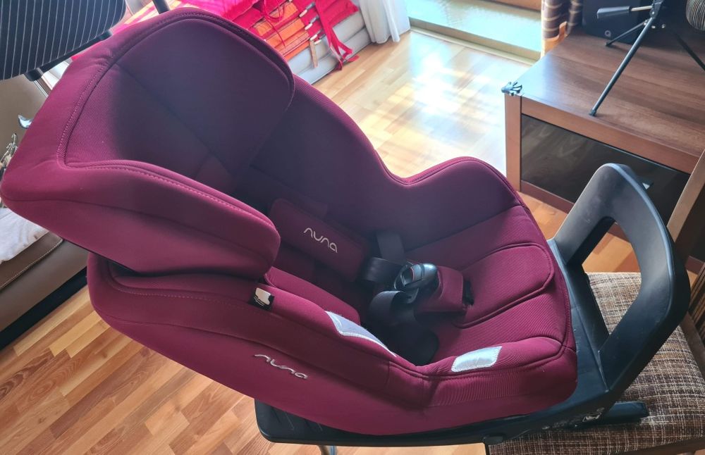 Scaun auto Nuna Rebl Plus cu isofix si rotire 360°