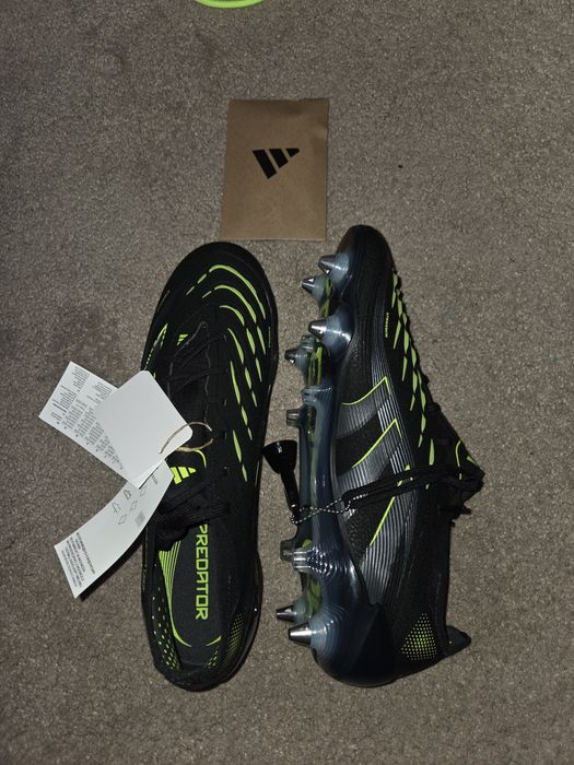 Vând ghete adidas Predator Elite SC-negru.Noi