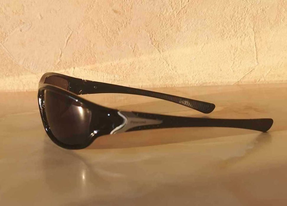 Ochelar de soare polarizat