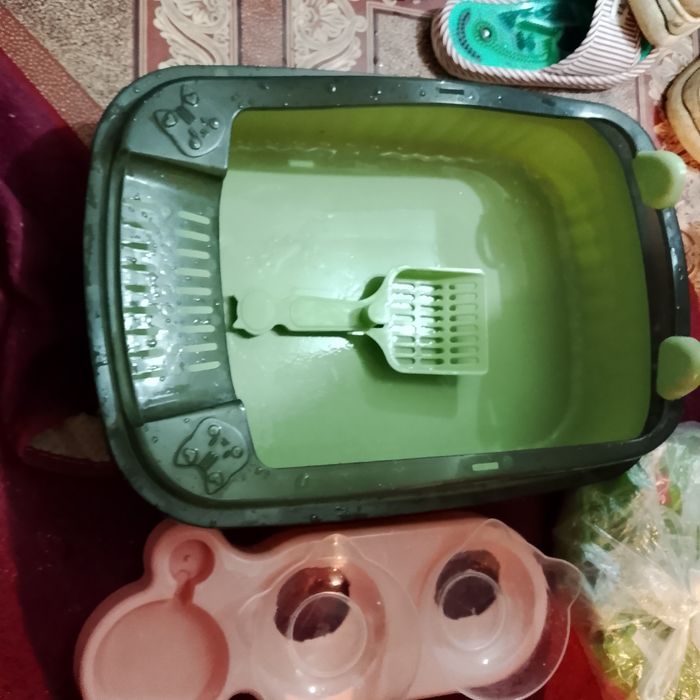 Лоток для животных и пасуда