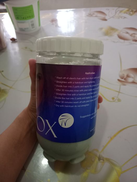 Botoxs vitamin sotiladi sochga uhod juda zor sochga blesk beradi vitam