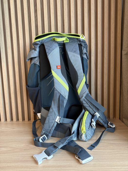 Ghiozdan drumeție Quechua 20L