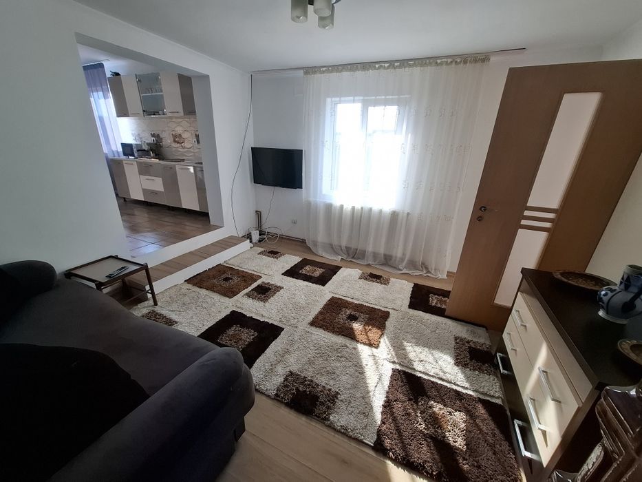 Casa cu 3 camere in chirie Hidiselu de Jos