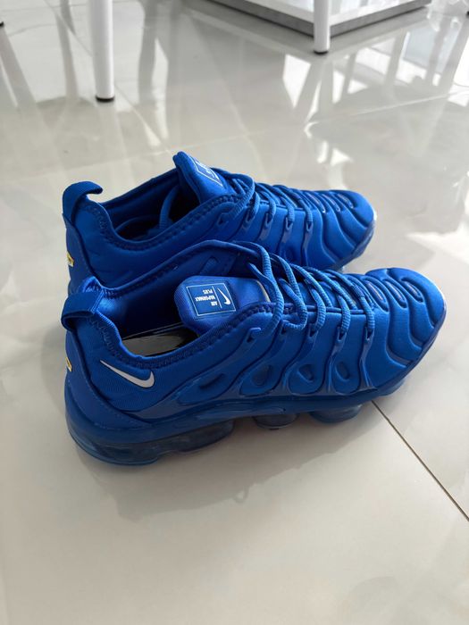 NIKE Air VaporMax Plus