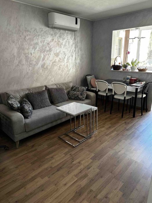 Двустаен апартамент в Кючук Париж