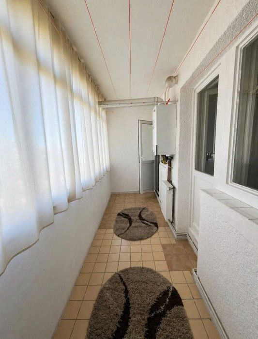 Zona PALAS-MALL,apart 2 cam.DECOMANDAT, mobilat-utilat, 103.500 Euro Neg..