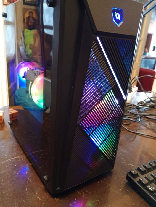 Vând unitate centrală Gaming 1150 lei