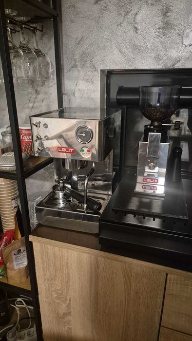 espresor Lelit ANNA PL41 LEM si rasnita Lelit