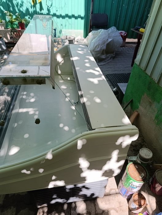 Продам морозильник напольный