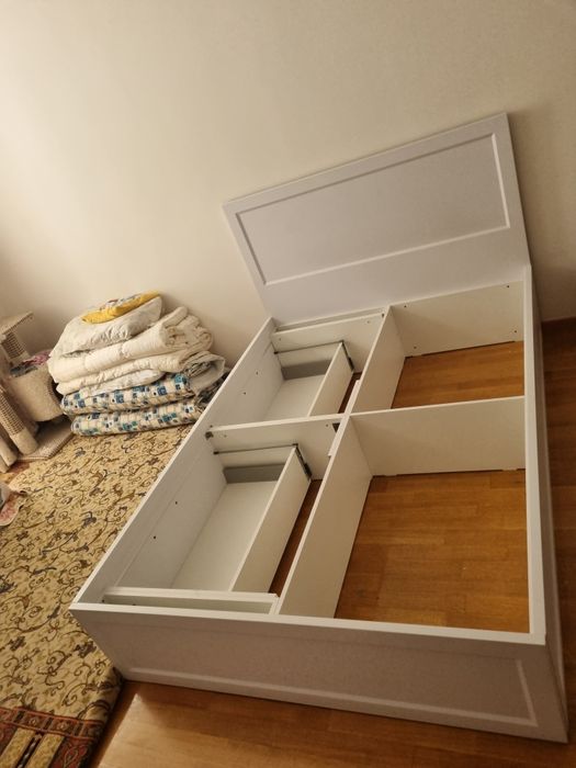 Продаётся кровать 2х местная