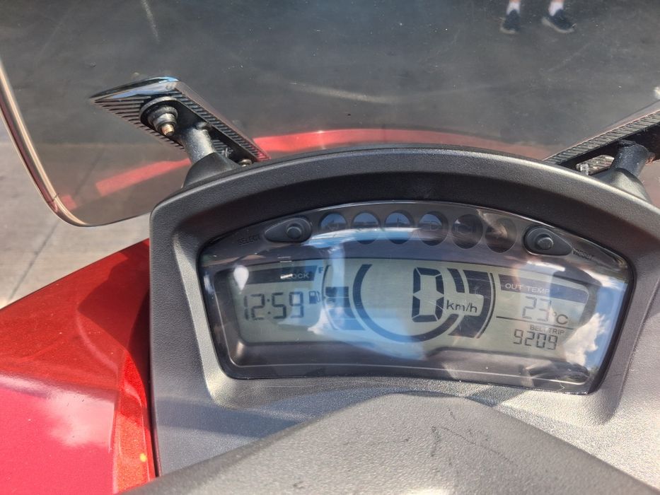 Vând scuter Yamaha 125 cc