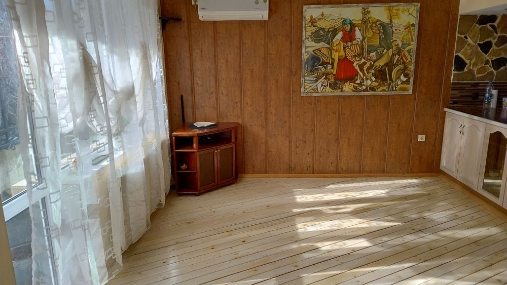 Продава се Етаж от къща в Шумен, Център - 234 кв.м за 770 €/кв.м - Снимка #3