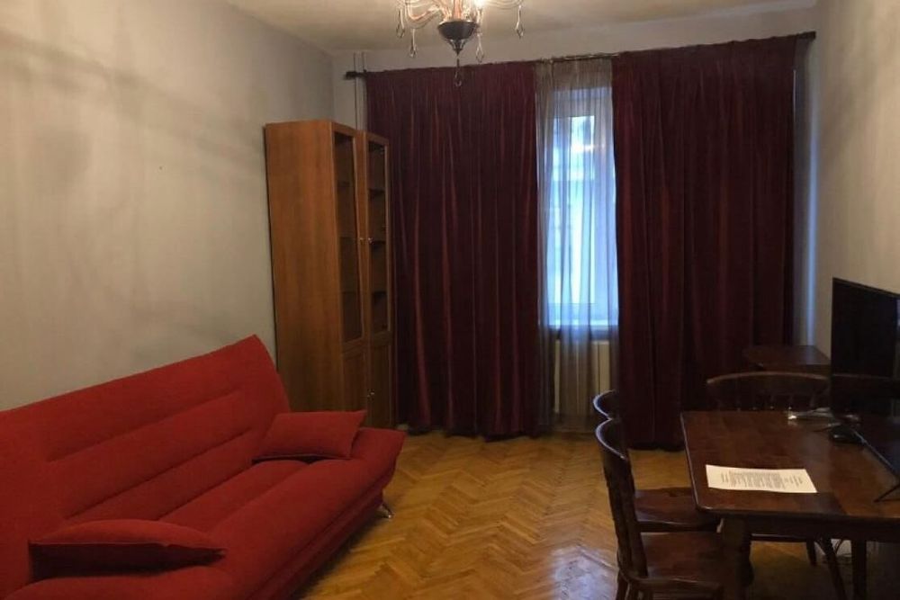 Арендуется   на долгисрок 1Ком.
