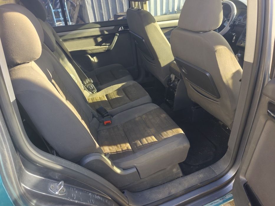Volkswagen Touran 2.0TDI 140k. BMM НА ЧАСТИ