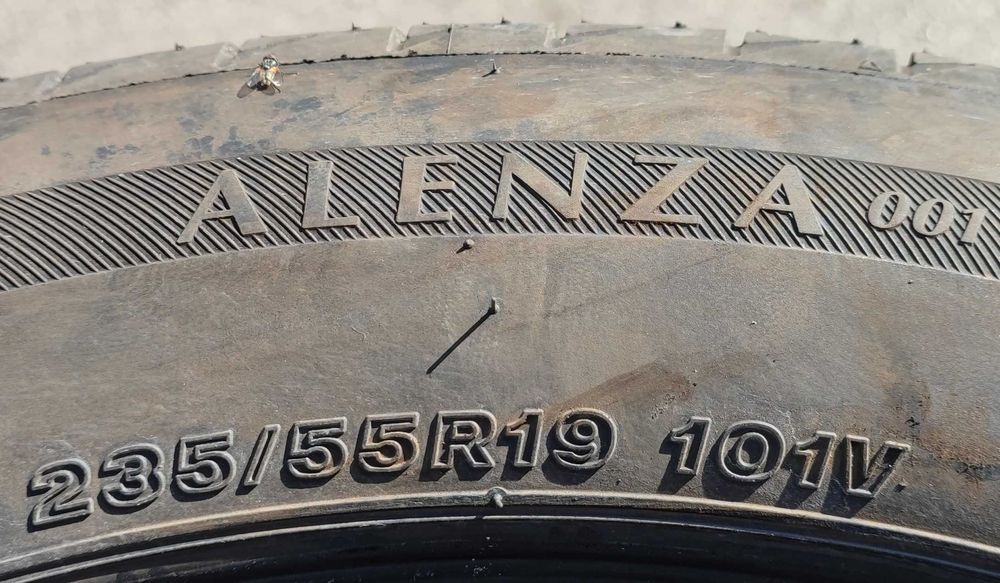Продавам летни гуми 235/55R19