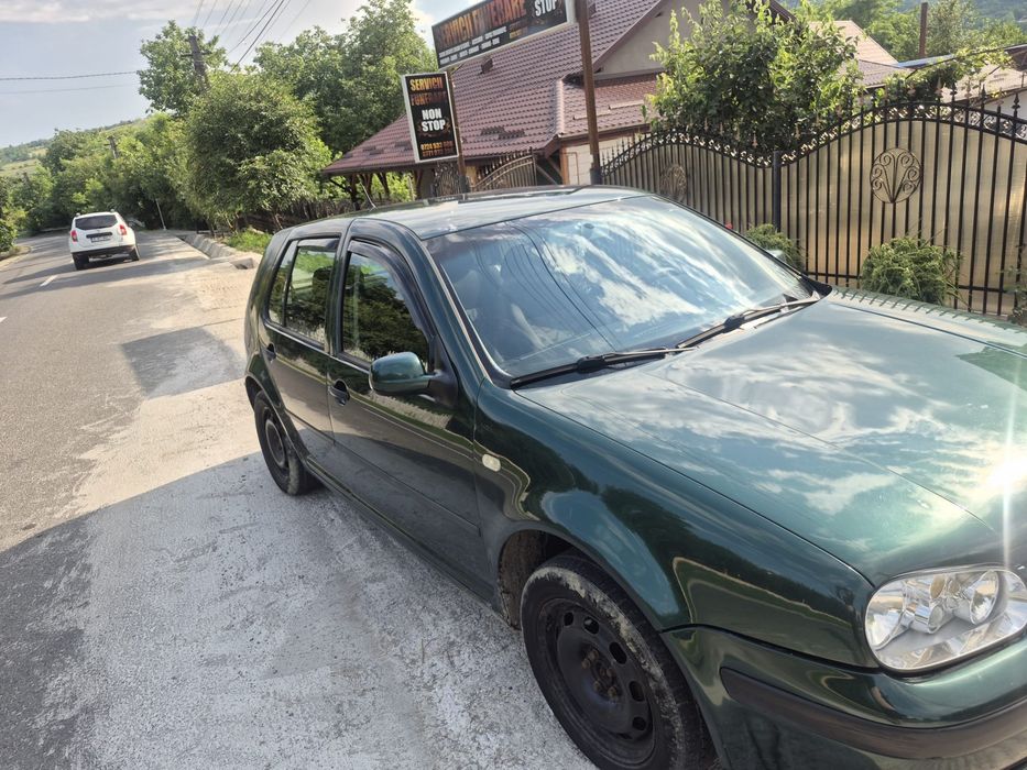 VOLKSWAGEN Golf 2000 — imagine 3