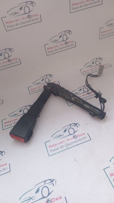 teaca cu pretensioner stanga bmw e90