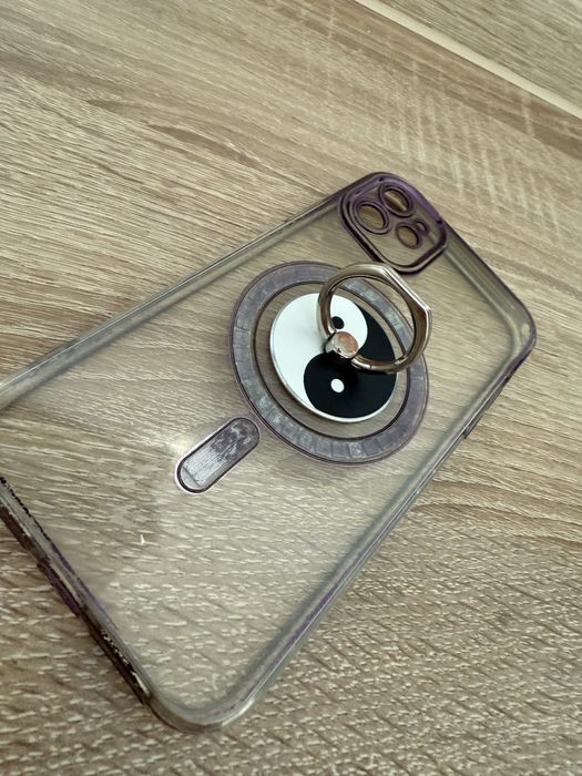 Чехлы для Iphone 11