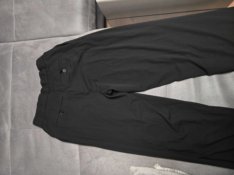 Официален черен панталон от Zara