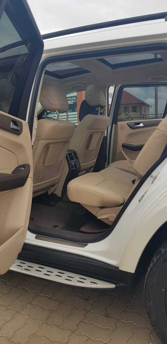 Mercedes-Benz GLS 400