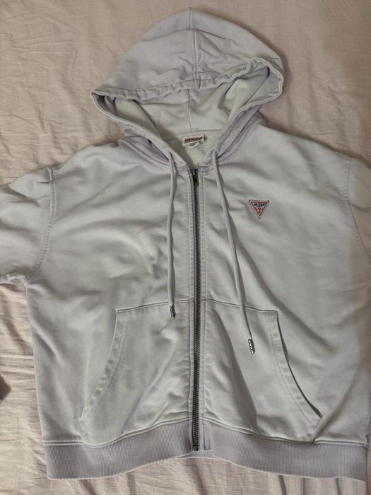 Оригинален суитчър GUESS като нов