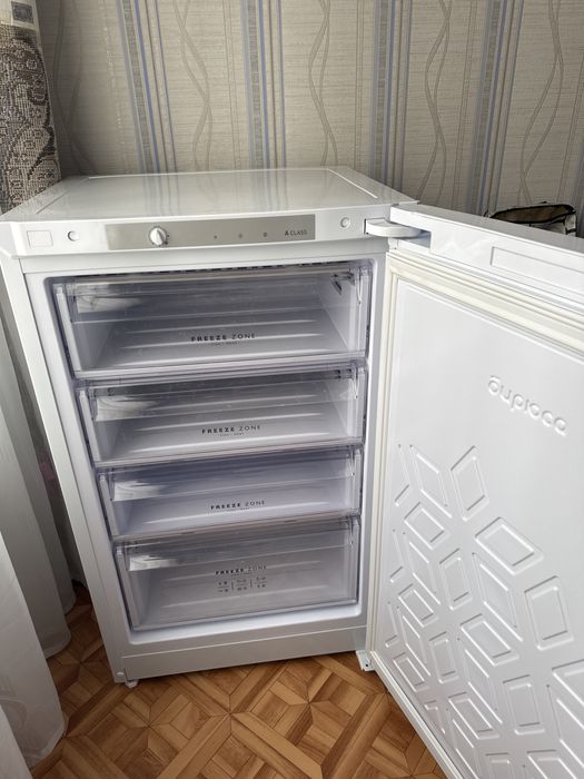 Морозильник Бирюса 135л белый