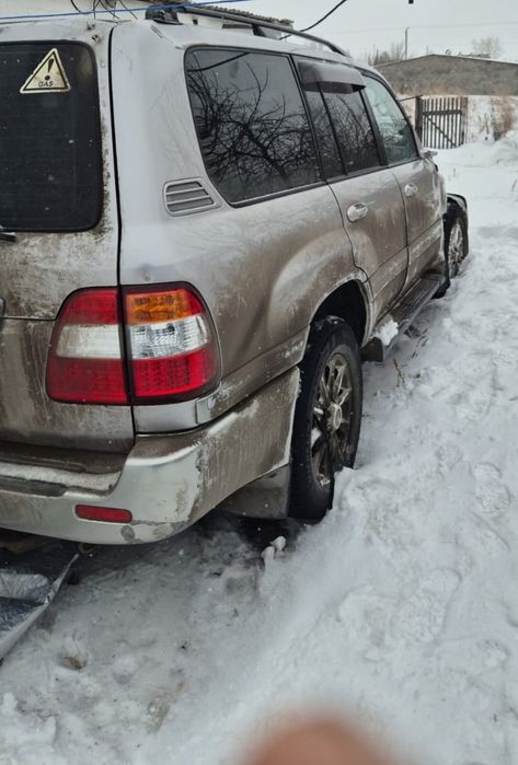 Продам машину Ланкрузер