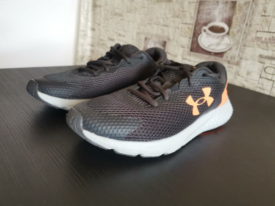 Pantofi pentru alergare UnderArmour Charged Rogue