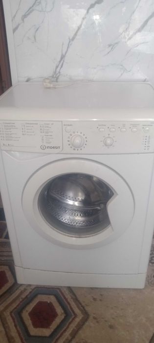Стиральная машина indesit