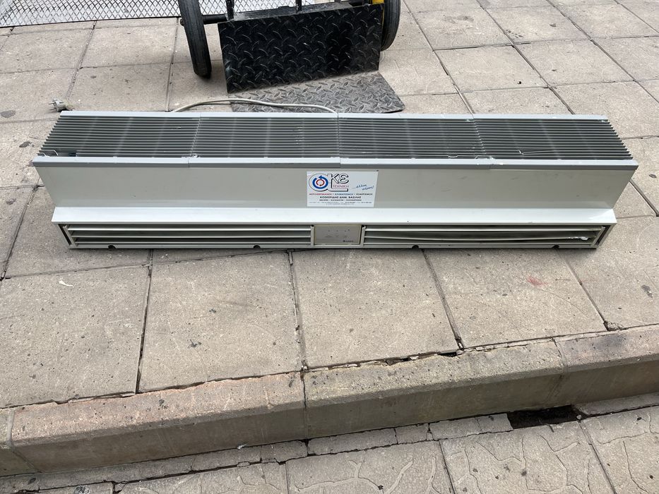 Въздушна завеса