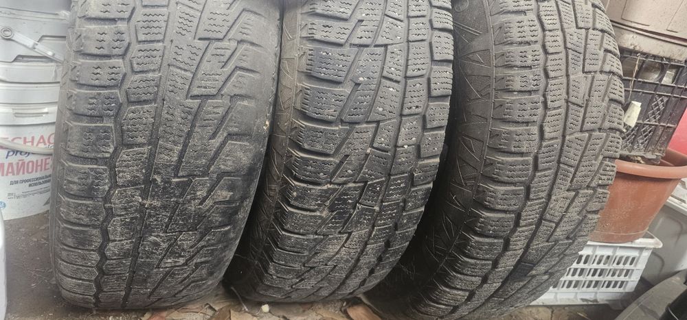Срочно Продам  шины